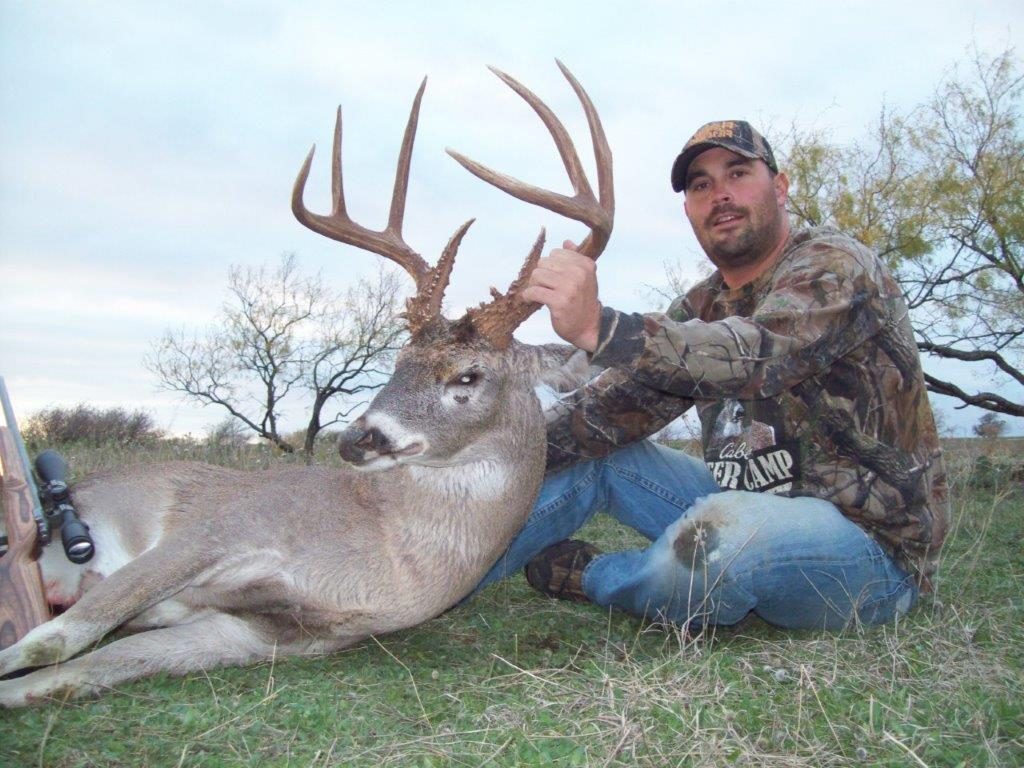 North Texas Deer Hunts & Texas Exotic Hunts Near Fort Worth | Nine Bar